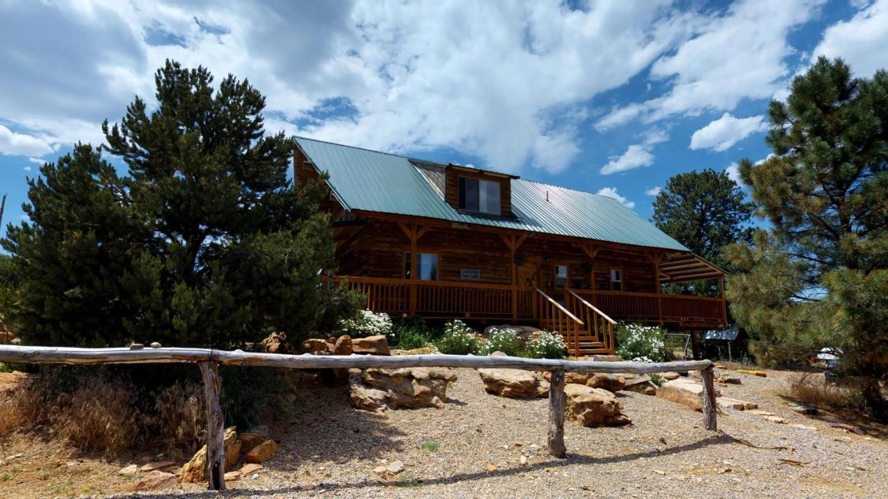 Canyon View Family Cabin, Deck, Tv Room, Games, Bbq, Campfire Монтічелло Екстер'єр фото