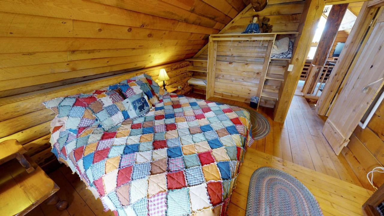 Canyon View Family Cabin, Deck, Tv Room, Games, Bbq, Campfire Монтічелло Екстер'єр фото